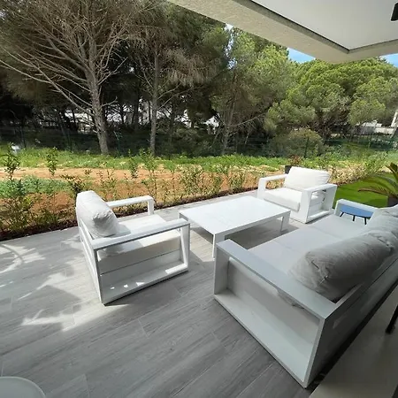 Exclusivo Chalet En Urbanizacion Roche